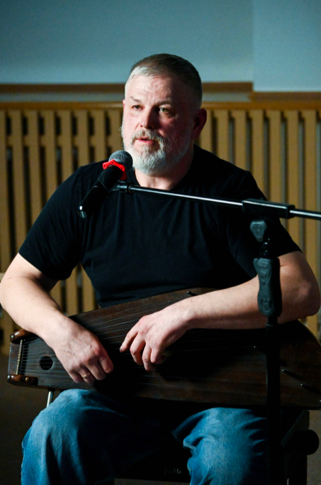 Фото Сотни новосибирцев пришли ночью в библиотеки – вот что они там делали 10